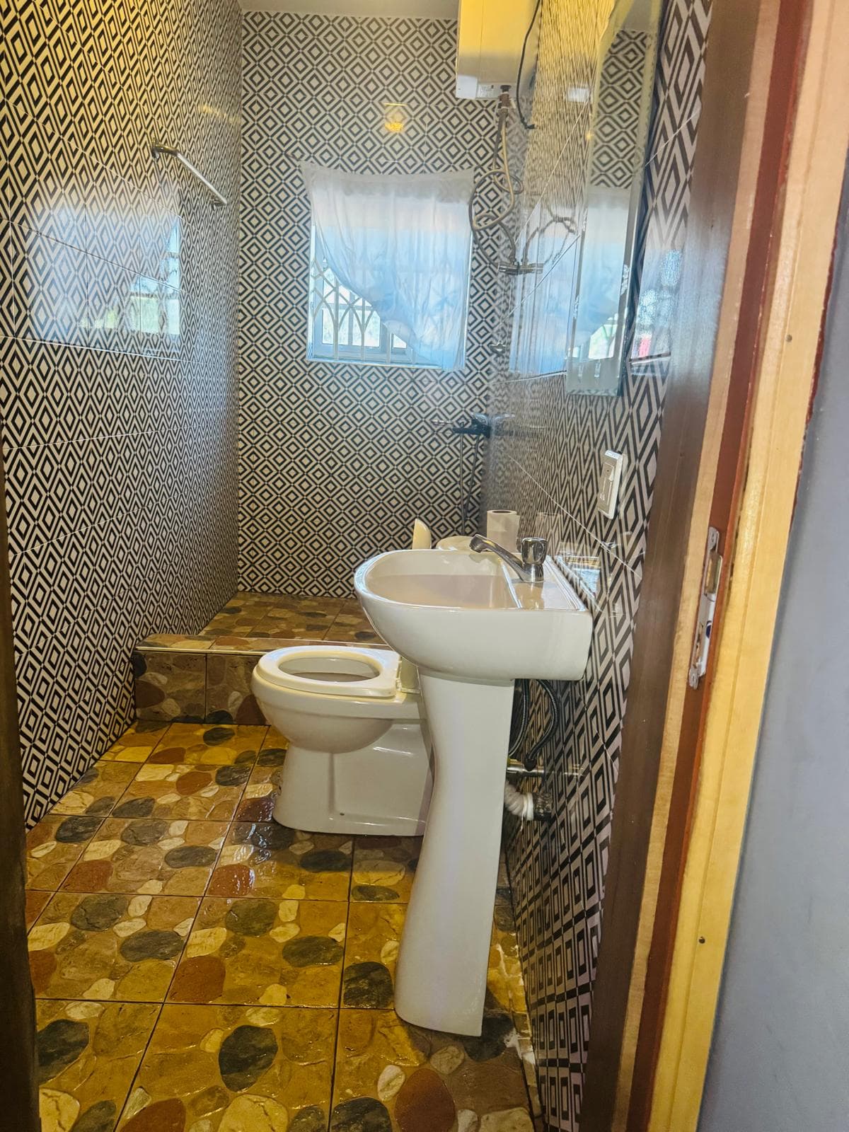 Honeymoon Suite